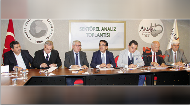 'Komisyonculuk biterse küçük üretici de biter'