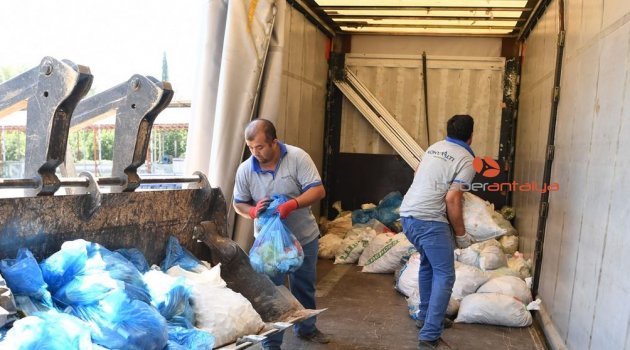 Konyaaltı Belediyesi e-atıkları geri dönüştürüyor