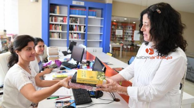 Konyaaltı Belediyesi'nden eve teslim kitap