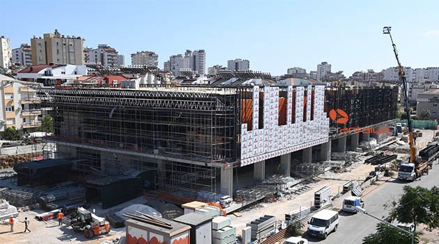 Konyaaltı Kongre ve Fuar Merkezi’nde sona gelindi