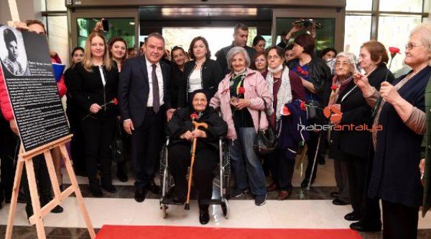 Konyaaltı'nda Kadınlar Günü kutlandı