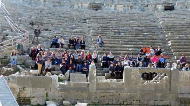 Konyaaltı'ndan Perge'ye 'tarihi' yolculuk
