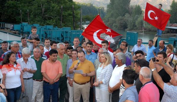 KÖPRÜÇAY'DA BALIK ÖLÜMLERİNE TEPKİ EYLEMi