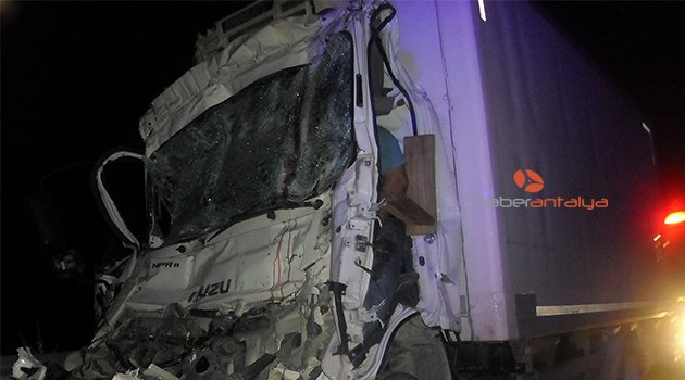 KORKUTELİ’DE TRAFİK KAZASI: 1 ÖLÜ