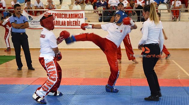 Korkuteli Kick- Boks Turnuvası başladı