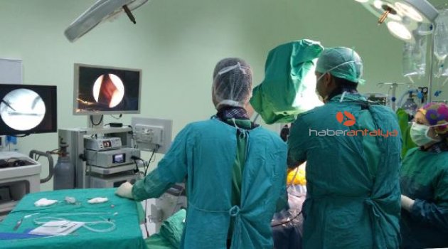 Korkuteli'de kapalı böbrek taşı ameliyatı