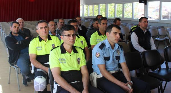 KORKUTELİ'DE SERVİS SÜRÜCÜLERİNE EĞİTİM
