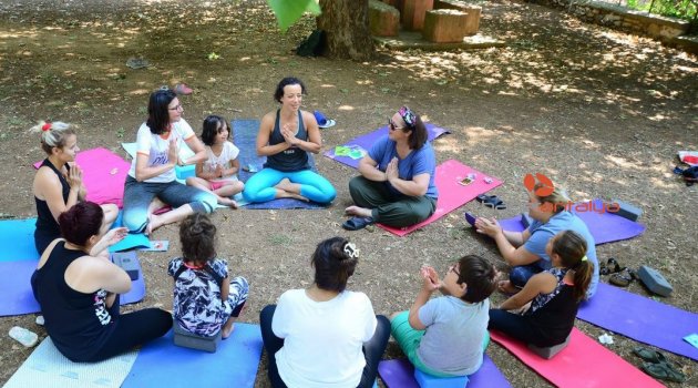 Koruyucu aileler Ormana'da kamp yaptı