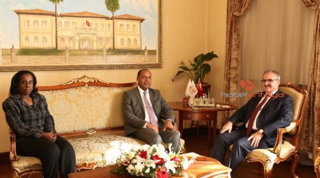 Küba büyükelçisi Nunez, Vali Karaloğlu'nu ziyaret etti