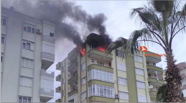 Kumluca'da ev yangını