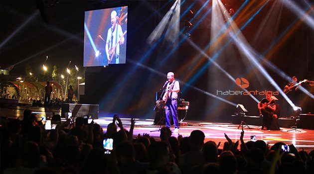 LEVENT YÜKSEL'DEN EXPO 2016'DA NOSTALJİ GECESİ