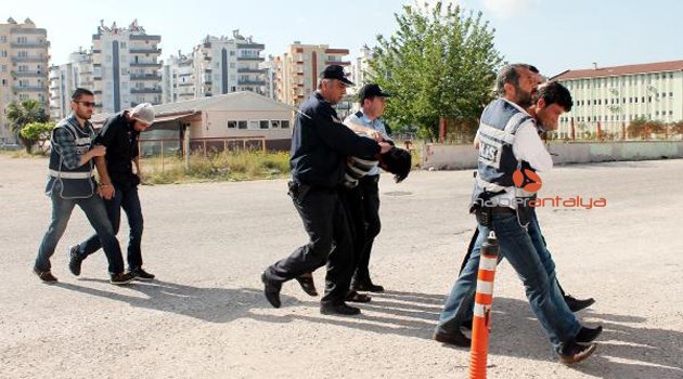 SURİYELİLERİN KAVGASI KANLI BİTTİ