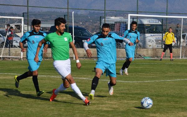 MANAVGAT 8 FARKLA KAZANDI