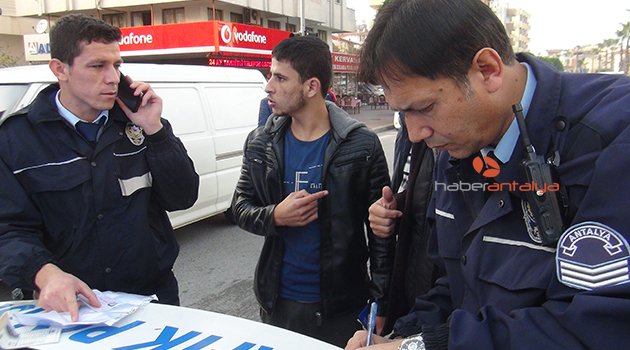 Manavgat’ta 2 trafik kazası: 1 yaralı