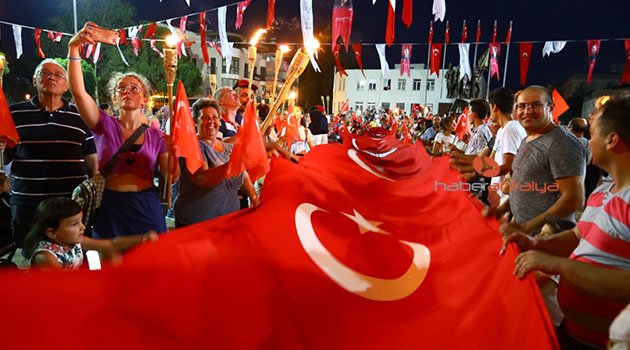 Manavgat’ta coşkulu 30 Ağustos kutlaması