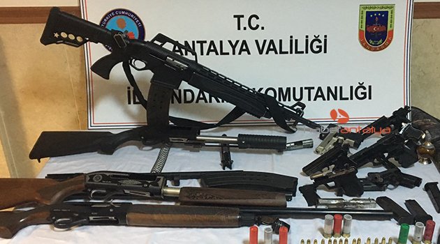  Manavgat’ta silah kaçakçılığı operasyonu