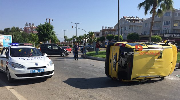Manavgat’ta trafik kazası: 9 yaralı