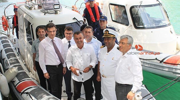 Manavgat'a 2 sahil güvenlik botu
