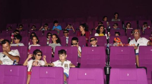 Manavgatlı çocuklar sinemada