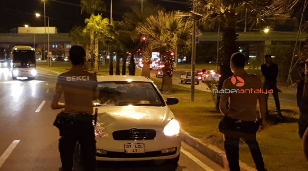Manavgat'ta otomobilin çarptığı yaya yaralandı