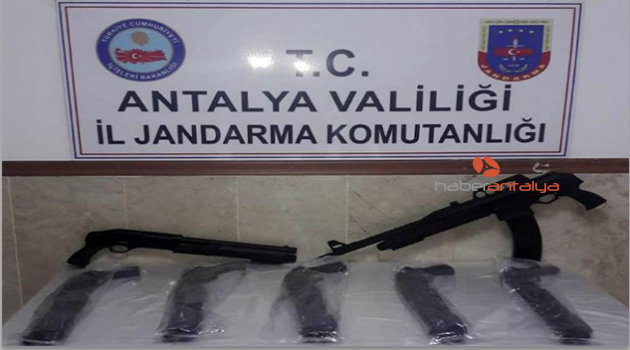Manavgat'ta silah kaçakçılığı operasyonu