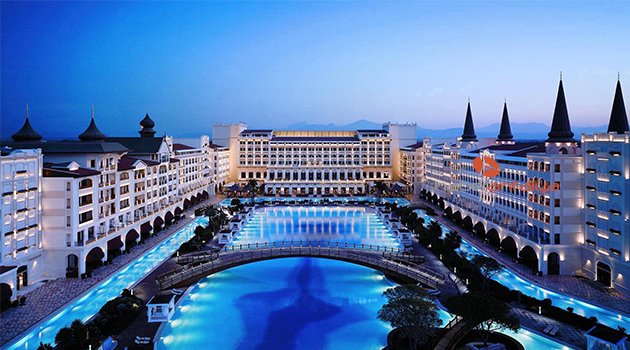 Mardan Palace Hotel'in elektriği de kesildi