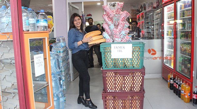 Marketçi ile fırıncı anlaşmazlığı vatandaşa yaradı
