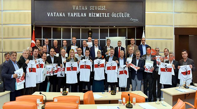 MECLİS ÜYELERİNE MİLLİ FORMA