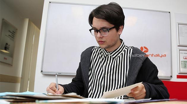 Mektup arkadaşlığıyla 30 ülkeye Antalya'yı tanıttı