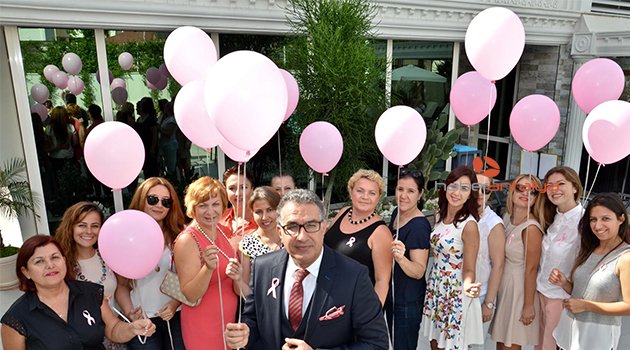 MEME KANSERİNE FARKINDALIK İÇİN PEMBE BALON