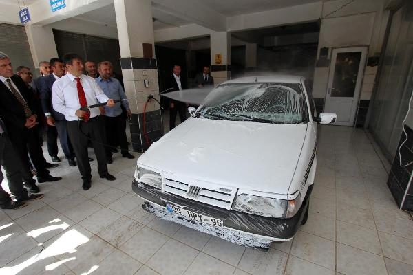  Mhp'li Aday Haberal Esnaf Ziyaretinde Araç Yıkadı