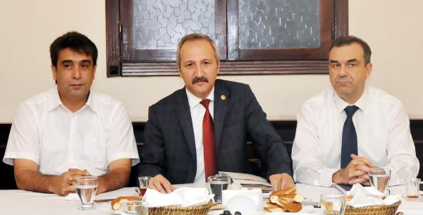 MHP'Lİ YURDAKUL: AKP BİZE KOALİSYON İÇİN DEĞİL, AZINLIK HÜKÜMETİ İÇİN GELDİ