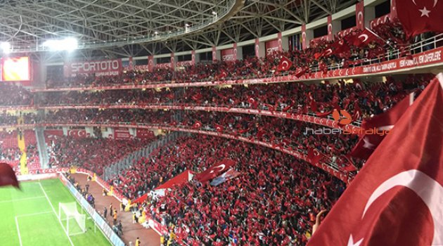 Millilerin maçı Antalya'da