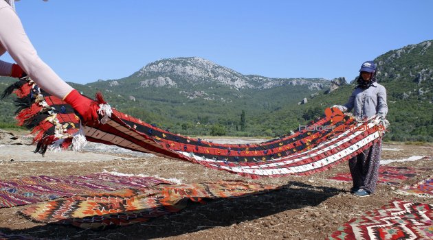 Milyonluk halı ve kilim tarlası