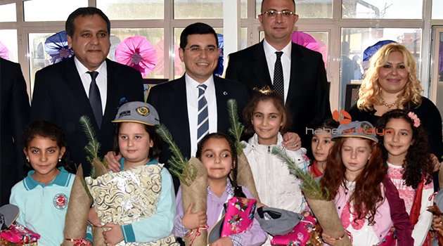 MİNİKLER HASTANEYİ RESİM ÇİZEREK ANLATTI