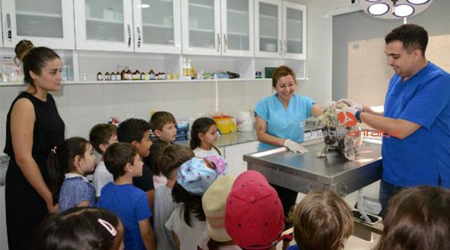 Minikler sevimli dostlarını unutmadı