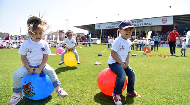 MİNİKLERE ÖZEL SPOR ŞENLİĞİ