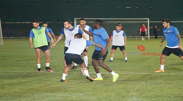  MORAİS’SİZ İLK ANTRENMAN