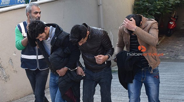 Motosiklet çalmaya çalışan 4 kişi tutuklandı