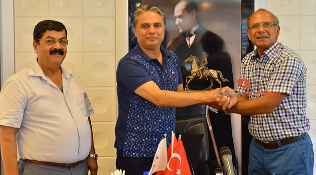 MUHTARLAR’DAN BAŞKAN UYSAL’A ZİYARET