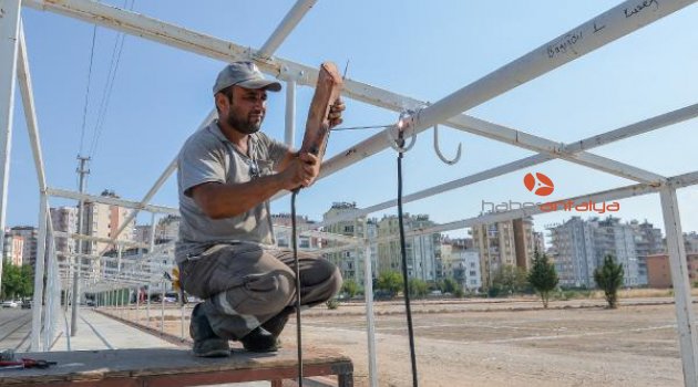Muratpaşa bayrama hazır (Ücretsiz kesim hizmeti)
