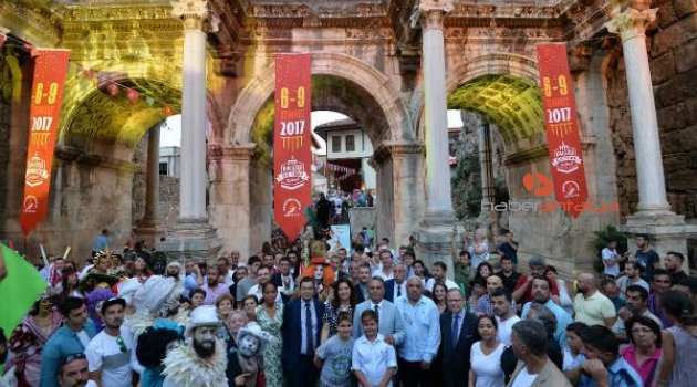 Muratpaşa, Kaleiçi için Rusya'da