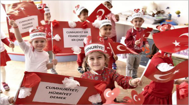Muratpaşa kreşlerinde Cumhuriyet coşkusu