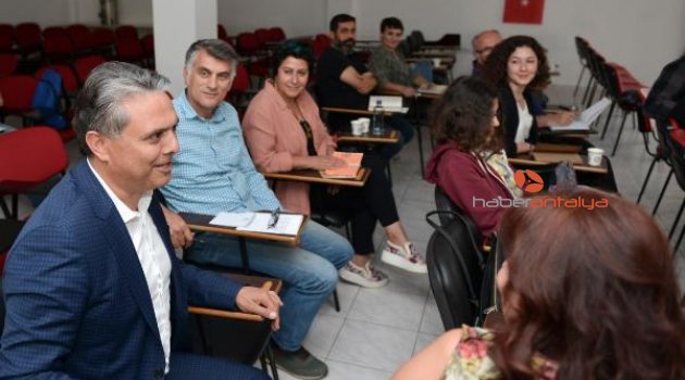 Muratpaşa'da 'Öykü Atölyesi'