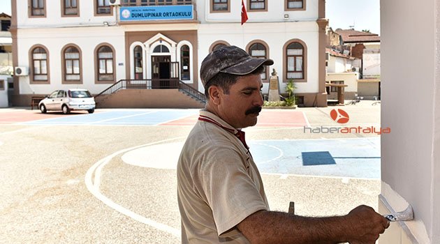 Muratpaşa'dan okullara destek