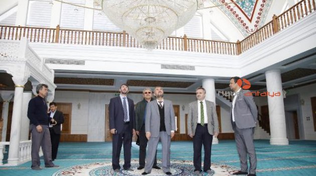 Müze Cami ibadete hazır