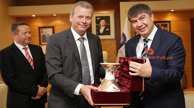 NÜRNBERG BELEDİYE BAŞKANI'NDAN BÜYÜKŞEHİR'E ZİYARET