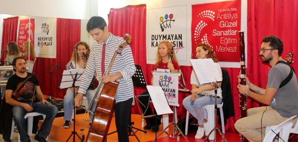 ODA MÜZİĞİ İLE TANIŞTILAR