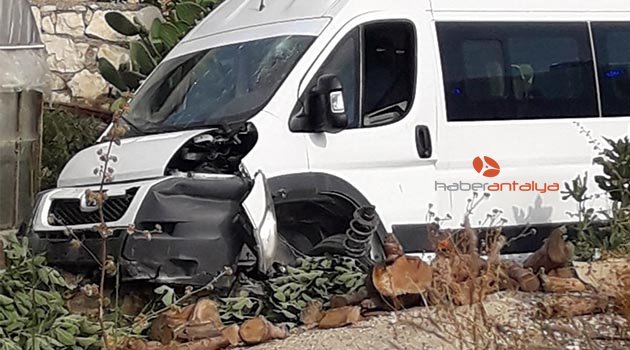 Öğrenci servisi şarampole devrildi: 7 yaralı