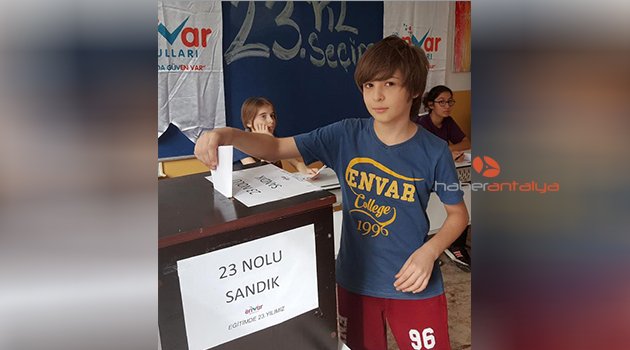 Öğrenciler meclis başkanı seçti